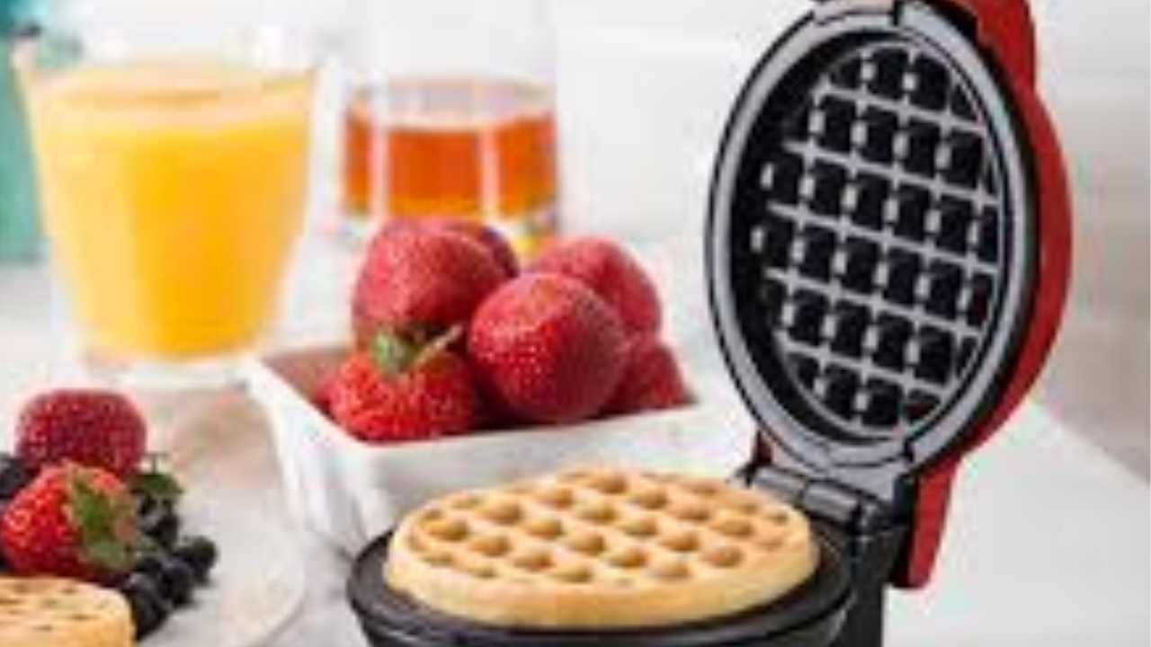 Dash Mini Waffle Maker